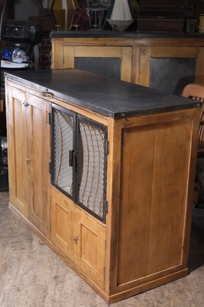 meuble de metier en chene massif 6 portes 